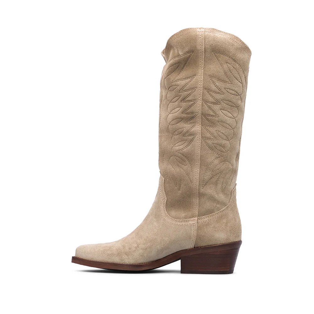 Bota Salto Médio Mulher Camurça Taupe - Image 2