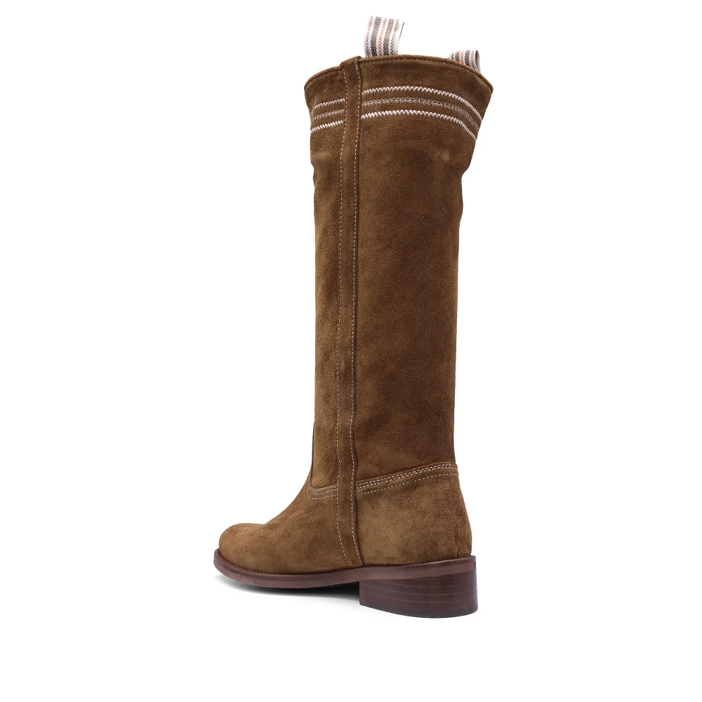 Bota Salto Raso Mulher Camurça Camel - Image 4