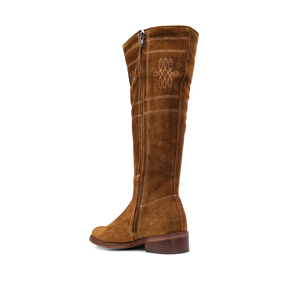 Bota Salto Raso Mulher Camurça Camel - Image 4