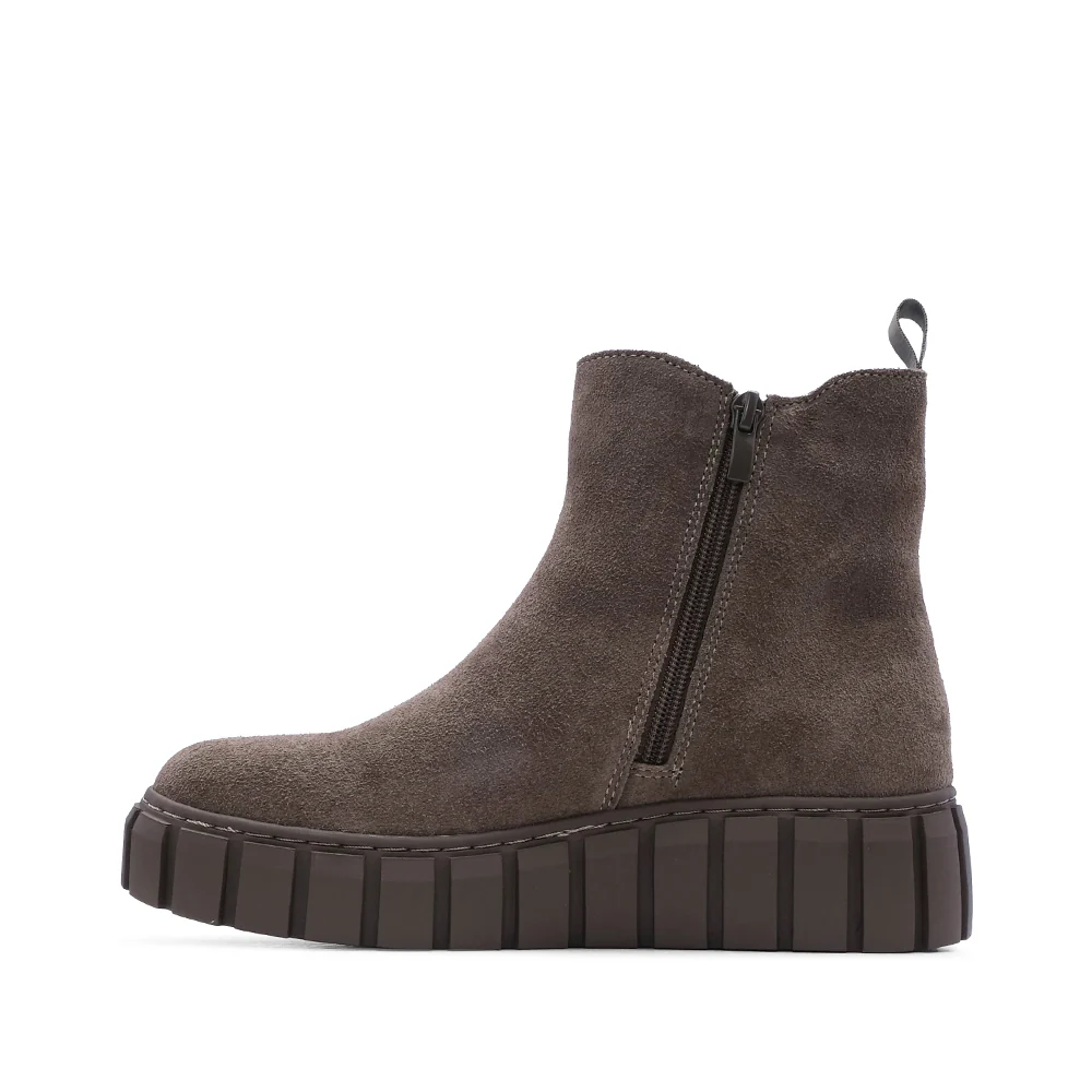 Bota Casual Mulher Camurça Taupe - Image 2