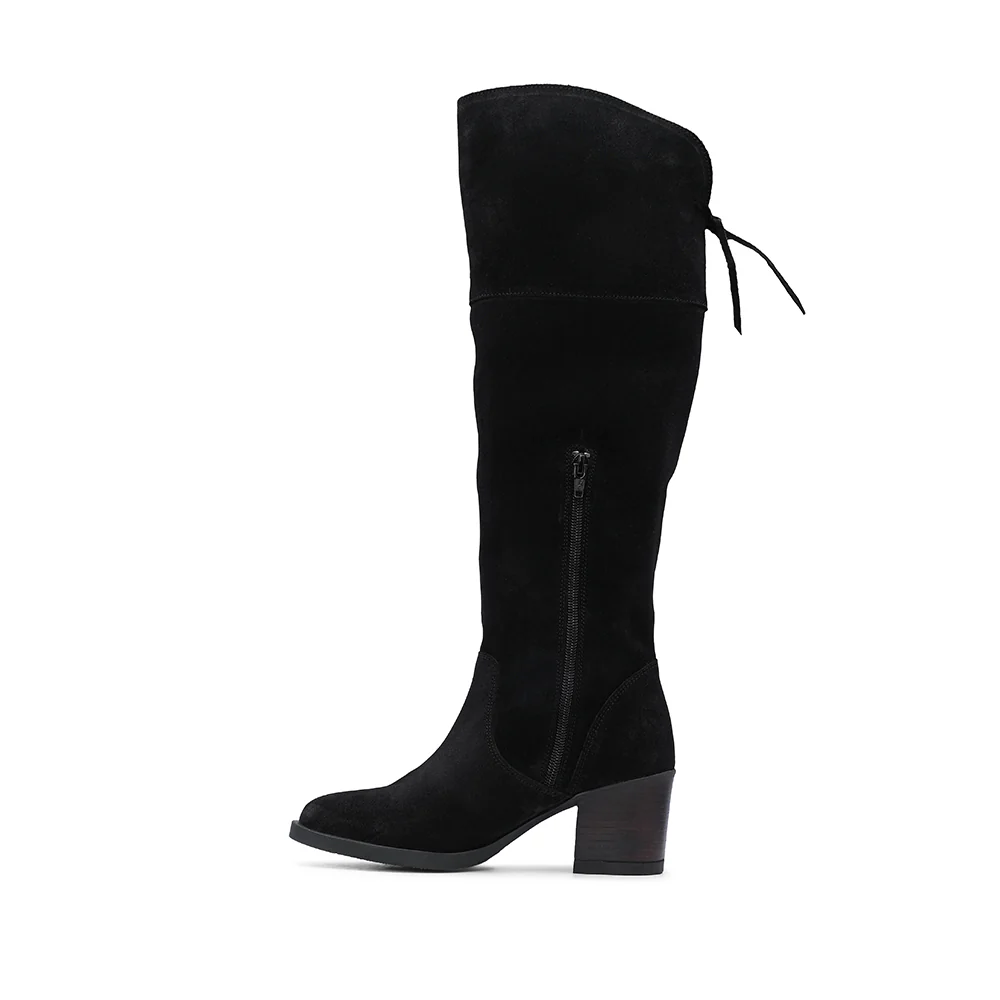 Bota Salto Médio Mulher Camurça Preto - Image 2