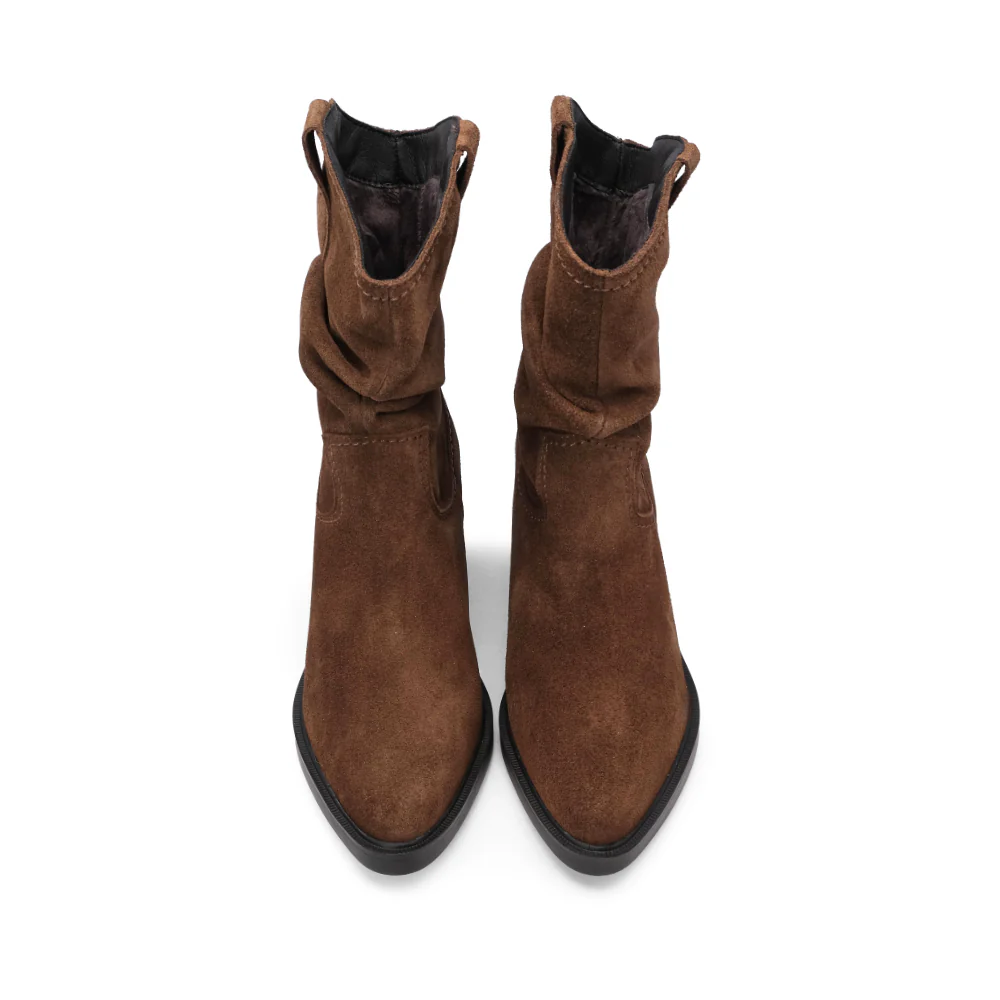 Bota Salto Médio Mulher Camurça Camel - Image 4