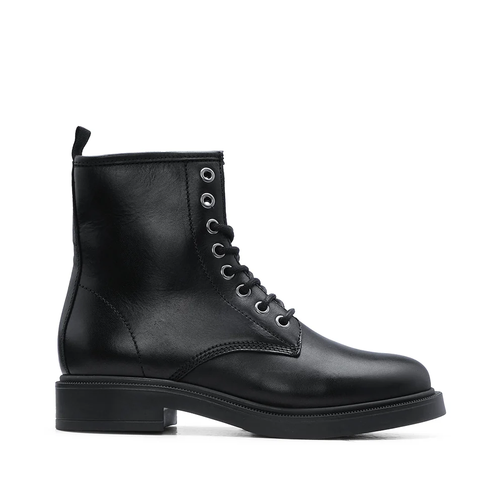 Botim Militar Mulher Pele Preto