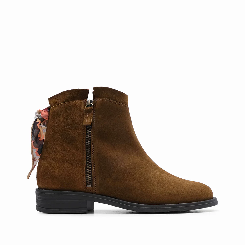 Botim Salto Raso Mulher Camurça Camel