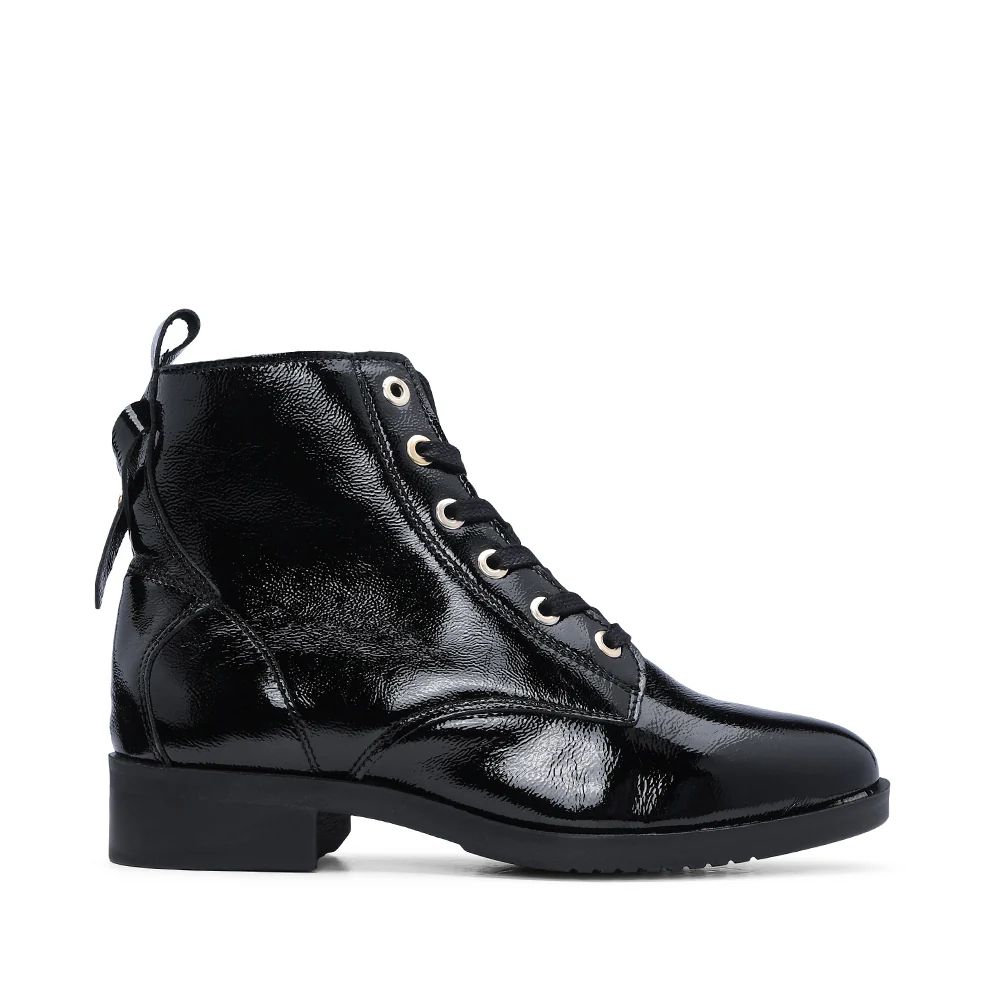 Botim Salto Raso Mulher Verniz Preto