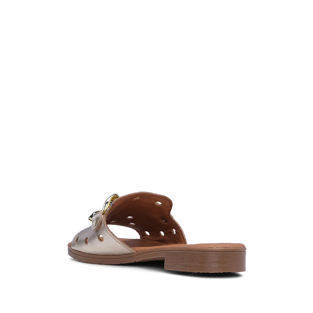 Chinelo Casual de Mulher Com Aplicação Metálica Dourado - Image 4