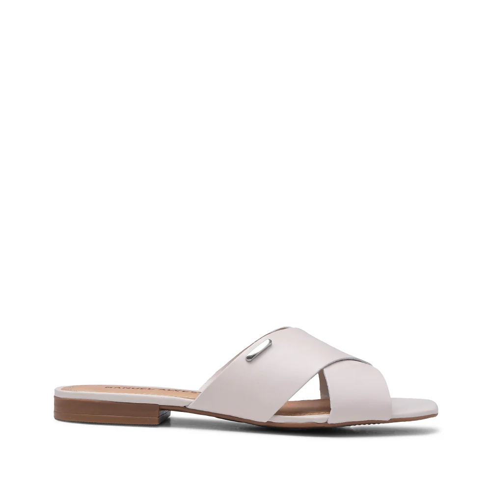 Chinelo Salto Raso Mulher Pele Branco