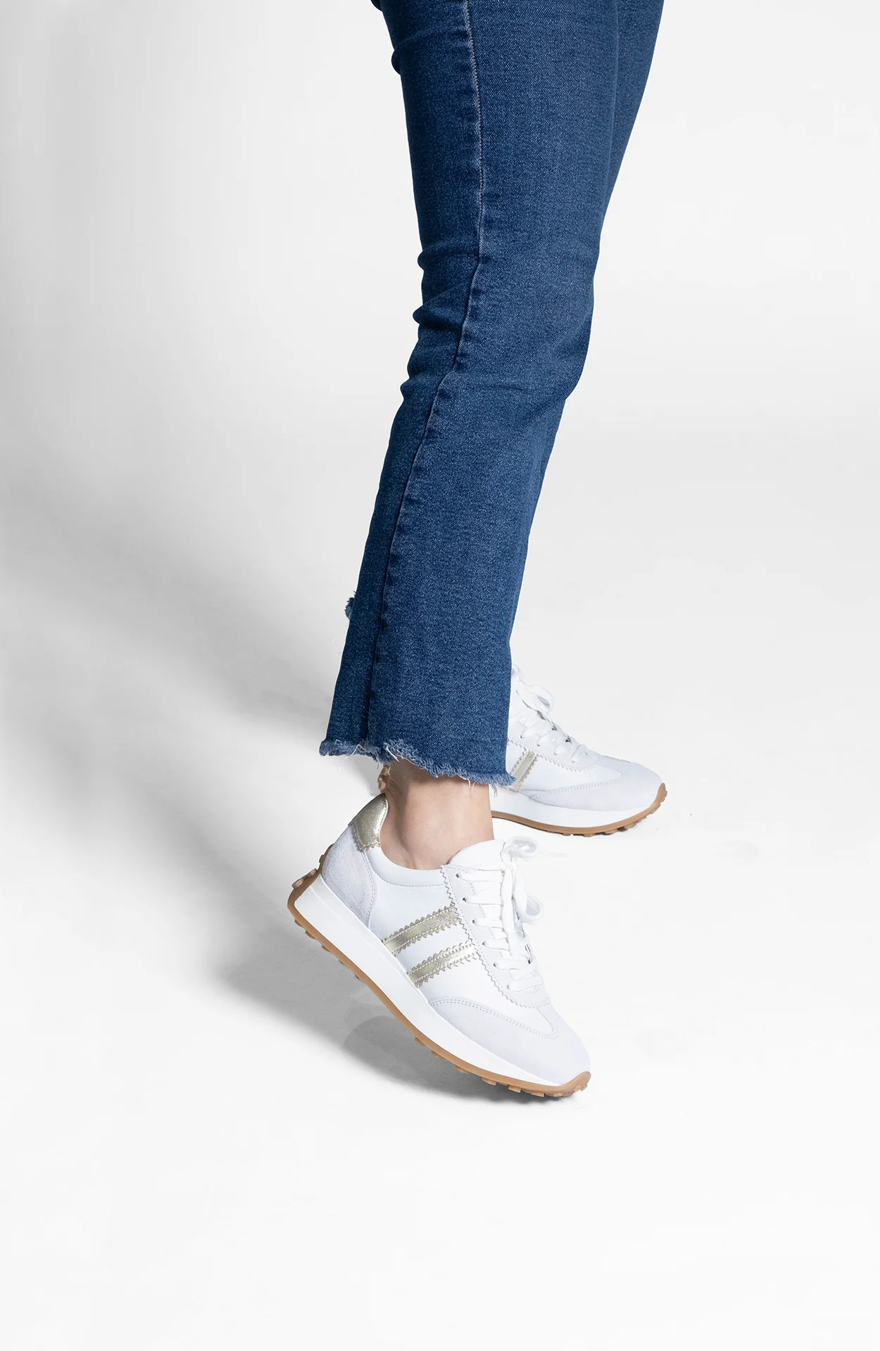 Sapatilha Casual Mulher Pele Branco E Ouro - Image 5